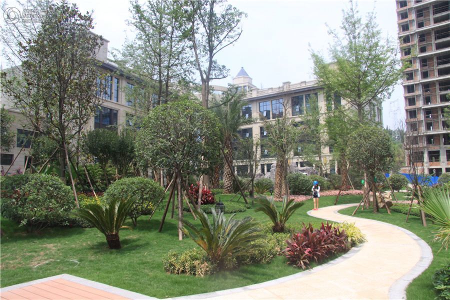 资阳置地城实景图